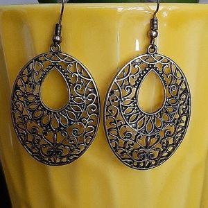Oval Filigree Earrings